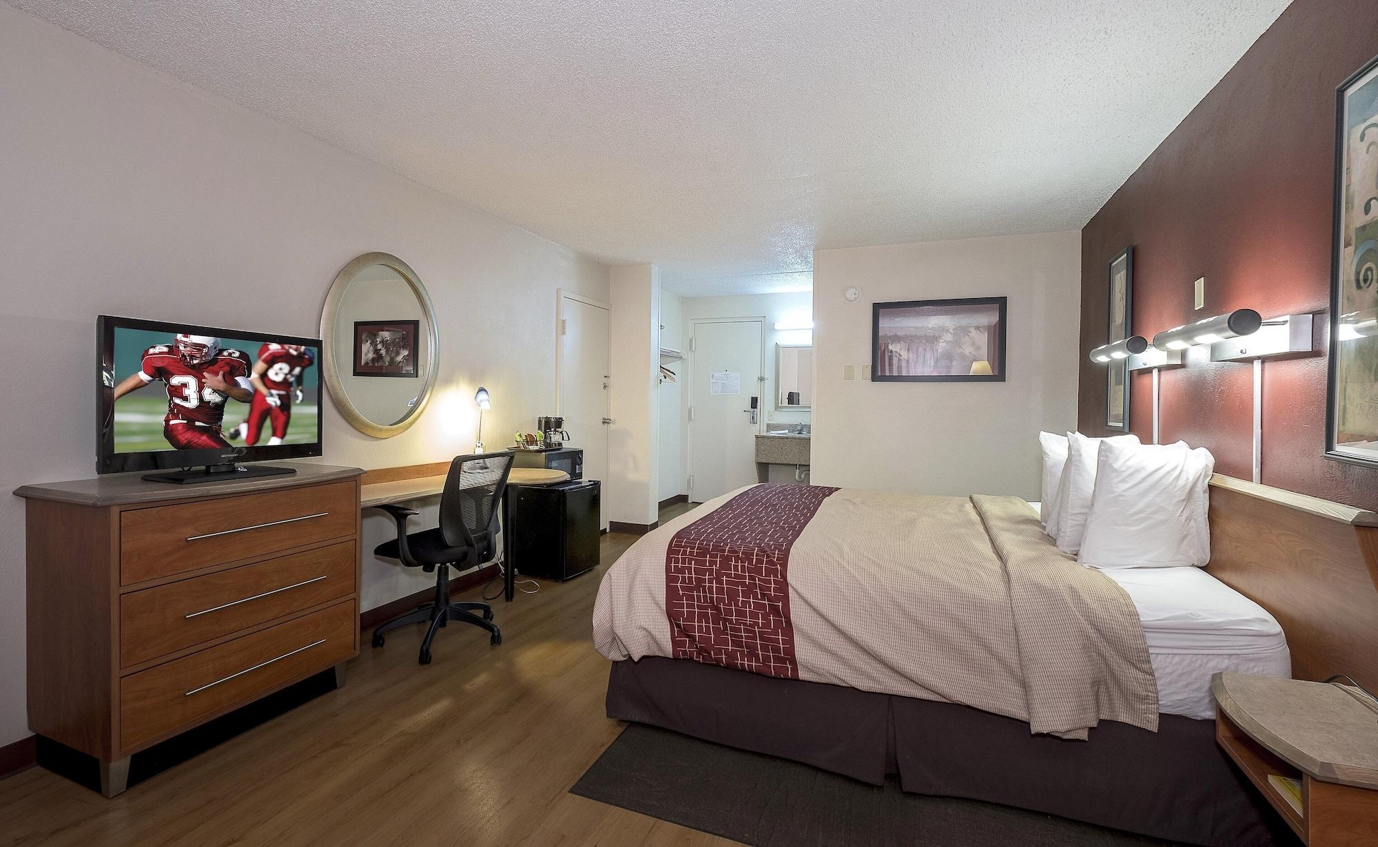 Red Roof Inn & Suites Cleveland - Elyria Extérieur photo