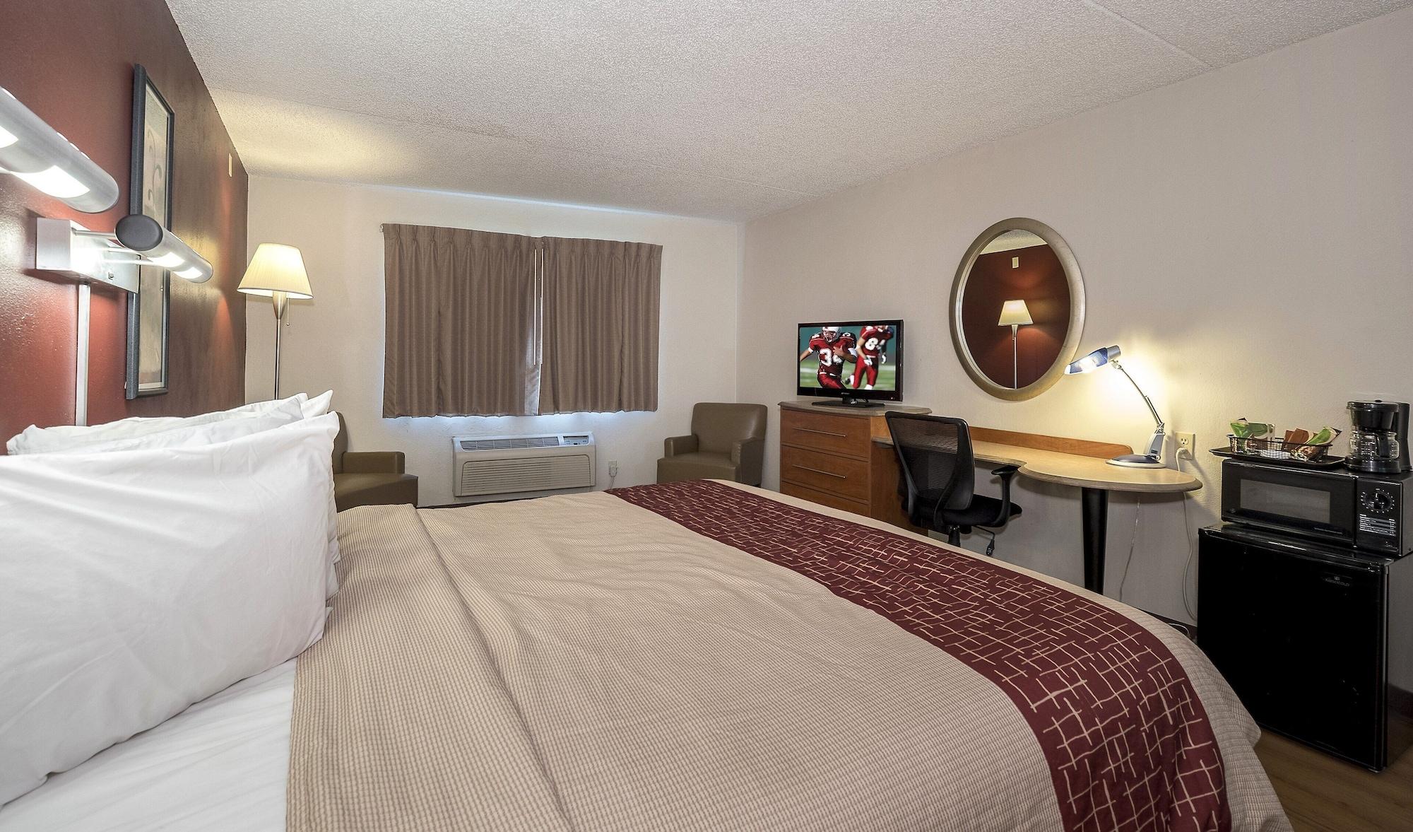 Red Roof Inn & Suites Cleveland - Elyria Extérieur photo
