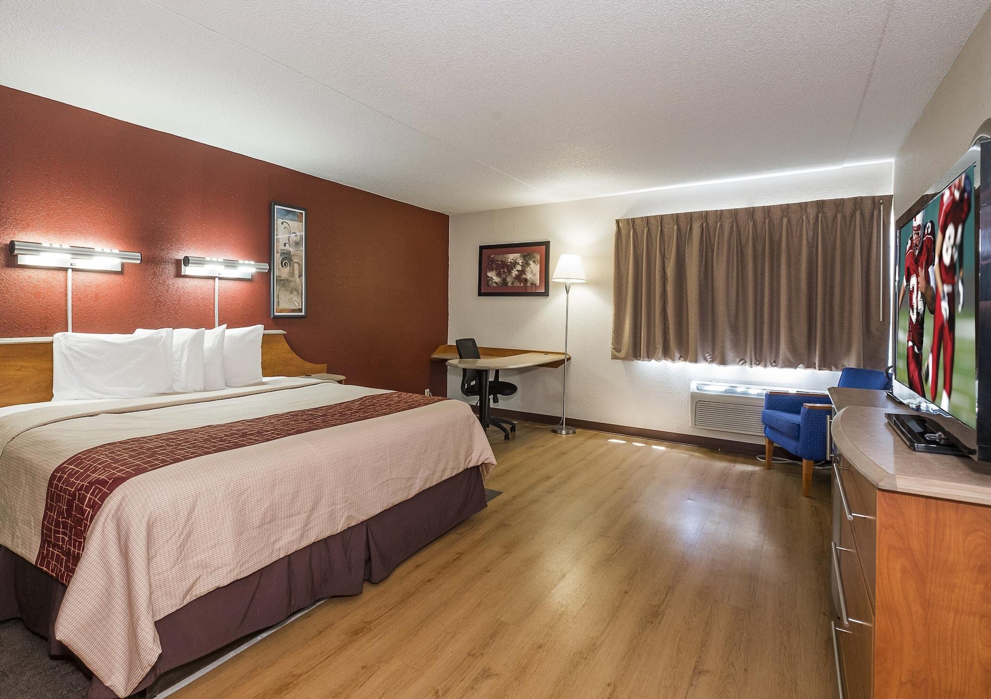 Red Roof Inn & Suites Cleveland - Elyria Extérieur photo
