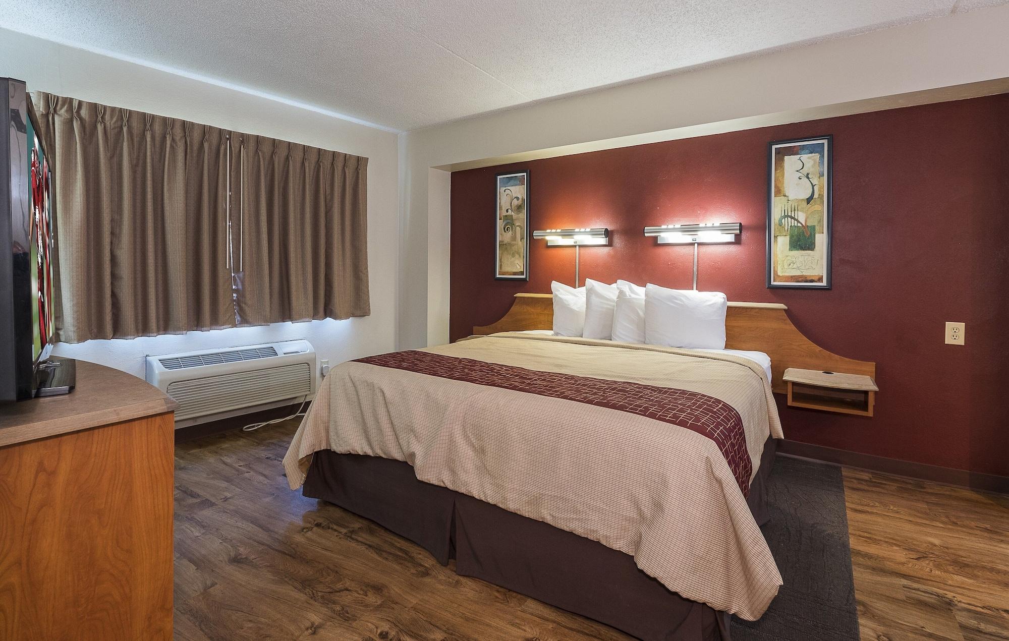 Red Roof Inn & Suites Cleveland - Elyria Extérieur photo