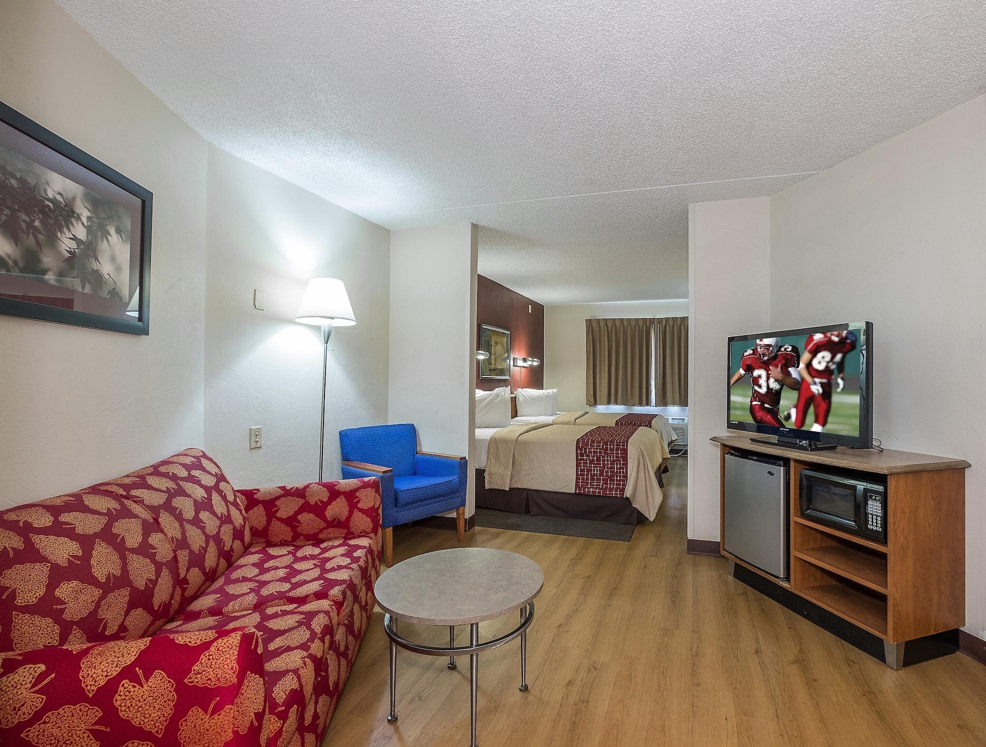 Red Roof Inn & Suites Cleveland - Elyria Extérieur photo