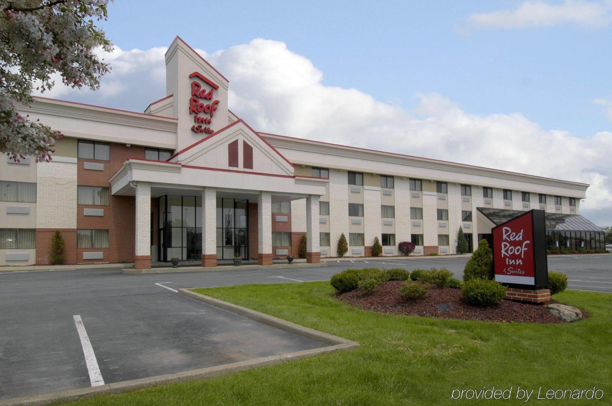 Red Roof Inn & Suites Cleveland - Elyria Extérieur photo