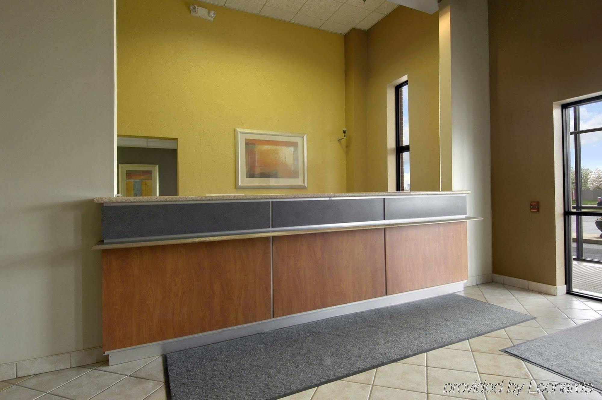 Red Roof Inn & Suites Cleveland - Elyria Extérieur photo